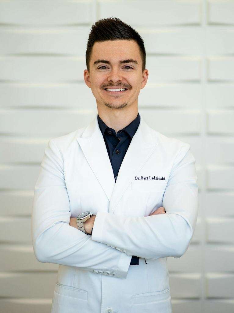 Dr. Bart Ladzinski, a dentist at all dental tampa palms